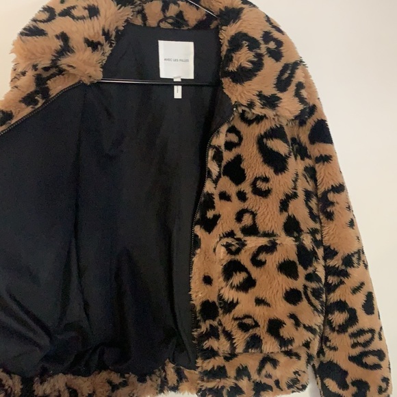 Avec Les Filles |cheetah faux fur bomber jacket - Picture 9 of 10